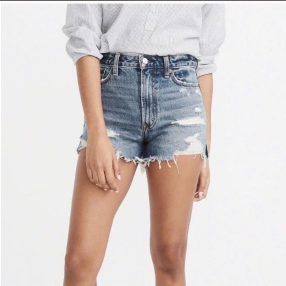 Abercrombie & Fitch Annie High Rise Short